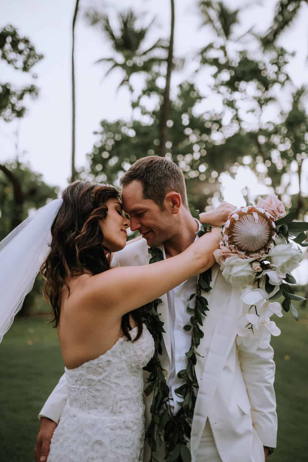BEST WEDDING PHOTOGRAPHER ON KAUAI HAWAII