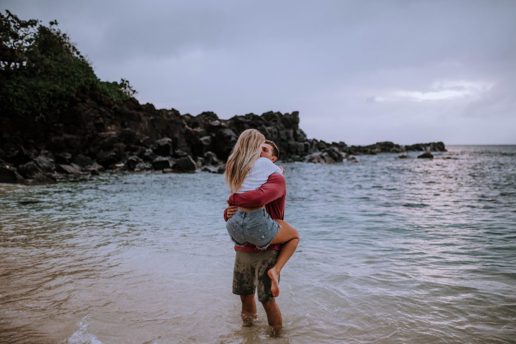 Three Tables Beach, North Shore Oahu Engagement session