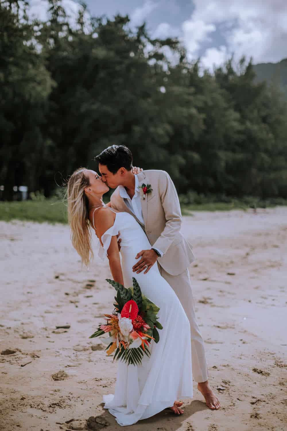 Budgeting tips for wedding/elopement by Anela Benavides, Hawaii based photographer