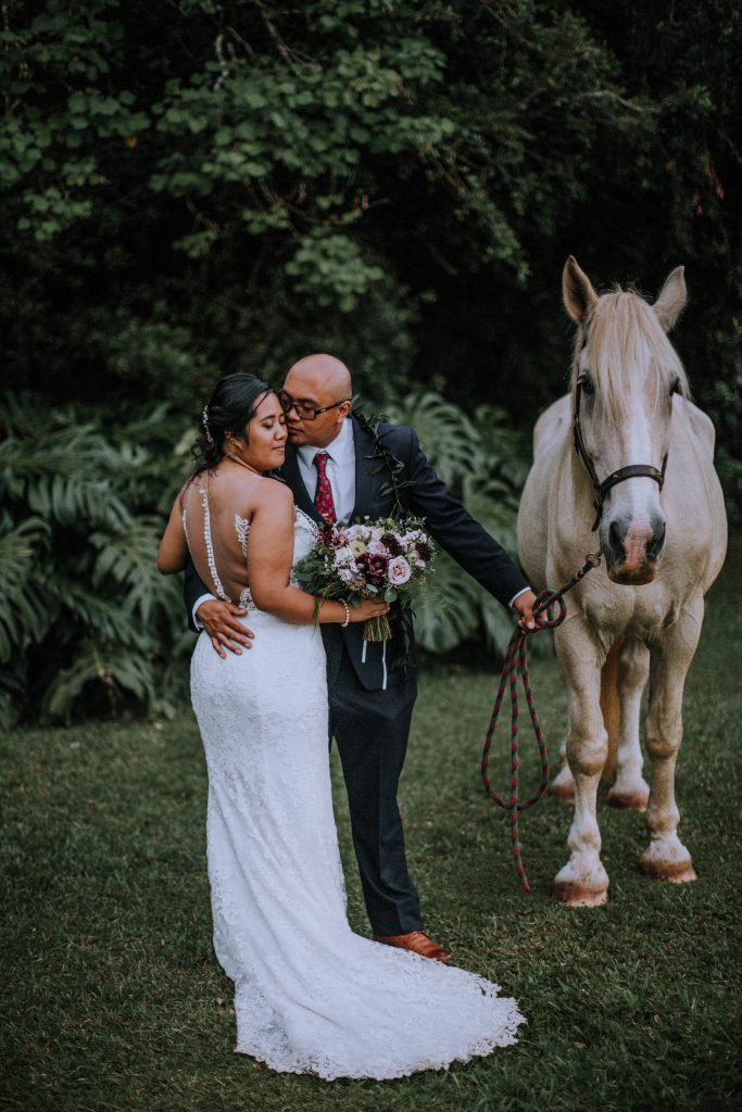 Top 10 summer wedding images, Hawaii including bride and groom wedding day portrait inspiration, photography by Anela Benavides