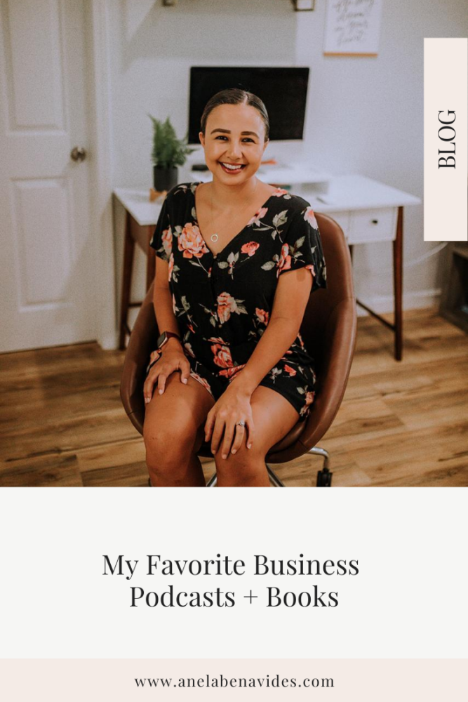 My Favorite Business Podcasts + Books by Anela Benavides Photography. Includes books for photographers and business podcasts. #photographytips #photography #tipsforphotographers #podcasts #Hawaiiphotographer