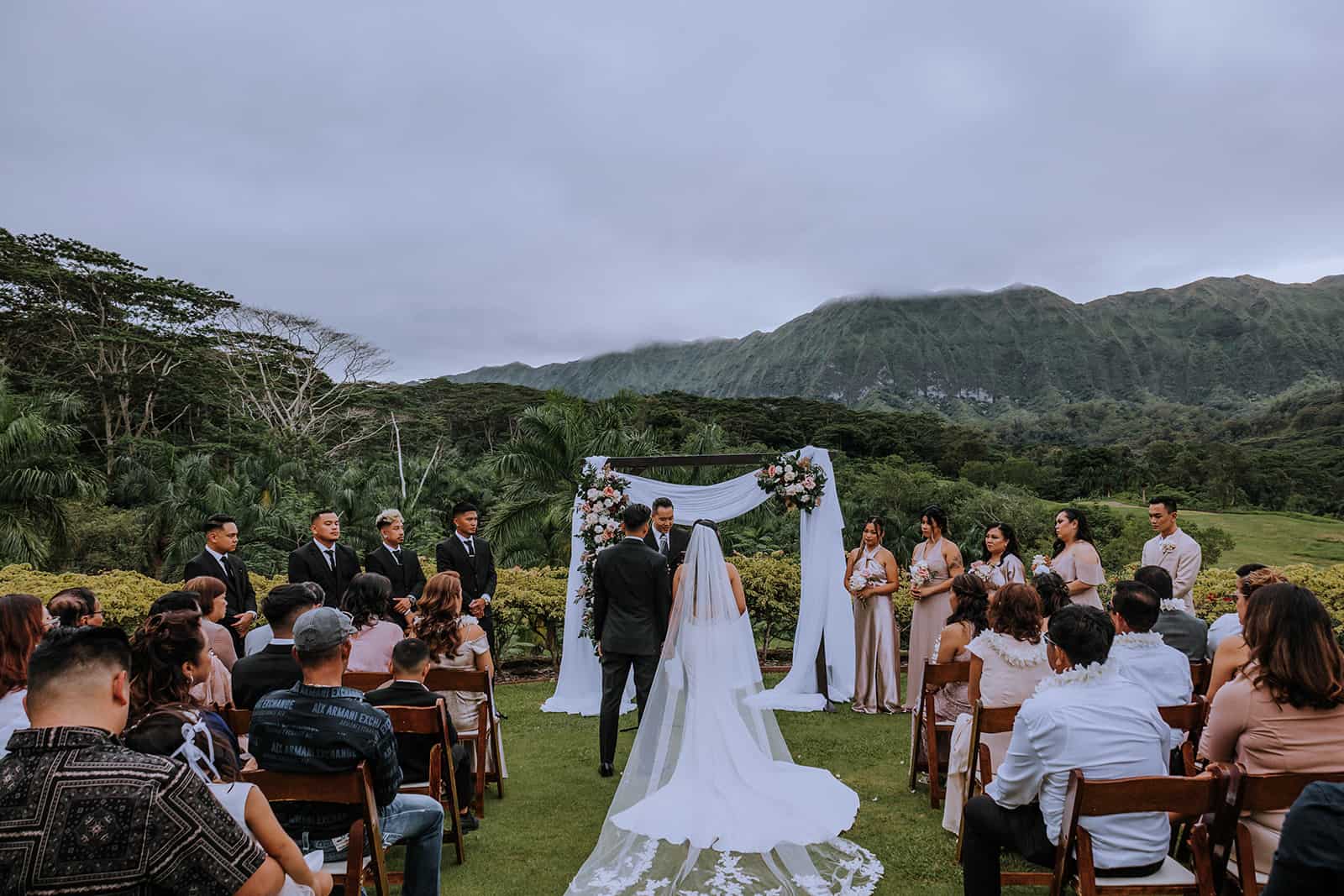 royal hawaiian Oahu hawaii wedding venue