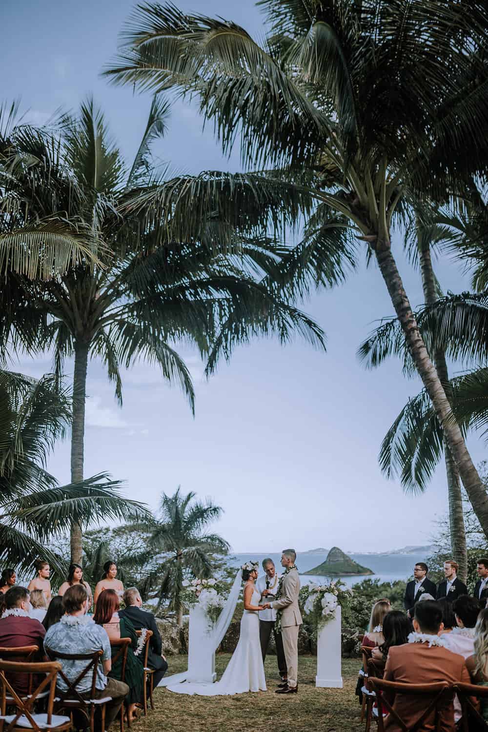 PALIKU GARDENS-KUALOA: Oahu hawaii wedding venue
