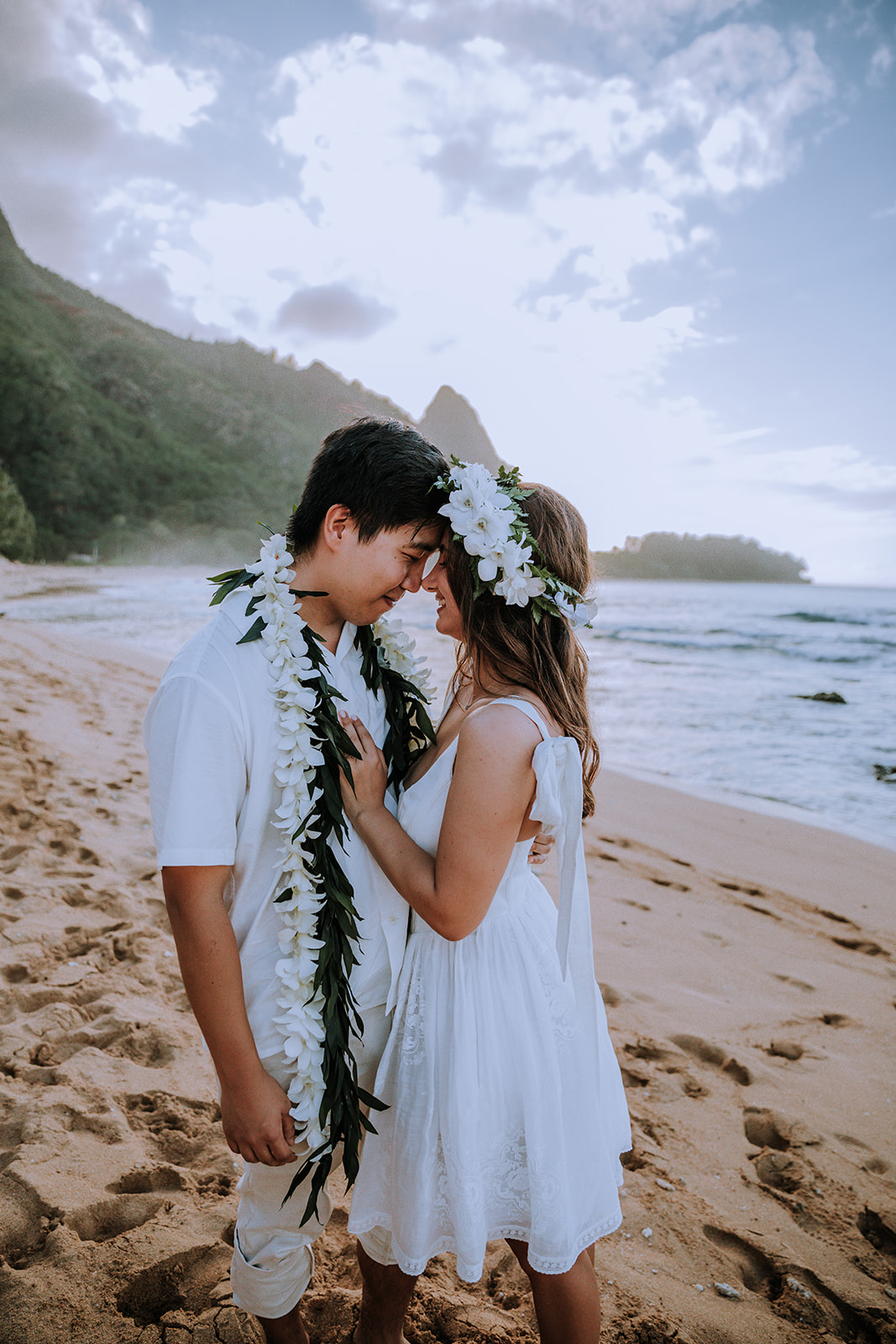 kauai beach surprise proposal destination hawaii wedding photographer