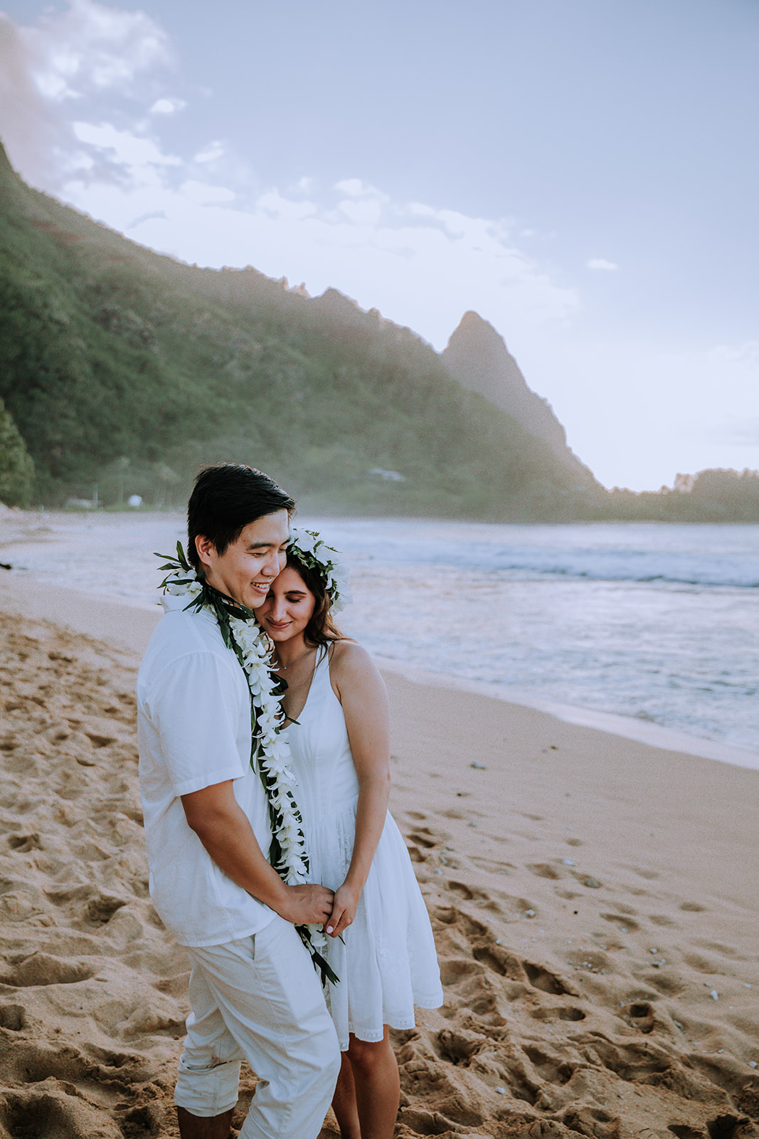 kauai beach surprise proposal destination hawaii wedding photographer